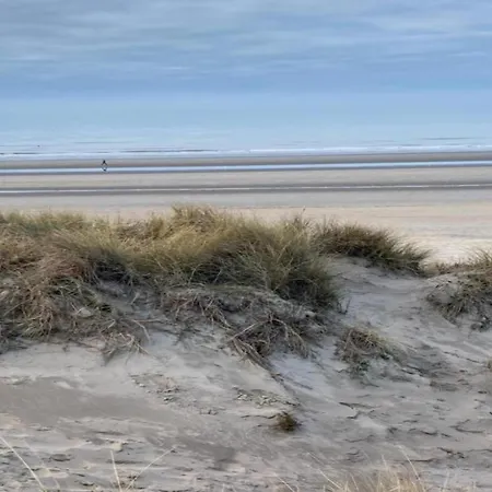 In St Idesbald Near The Sea, Cleaning Included *